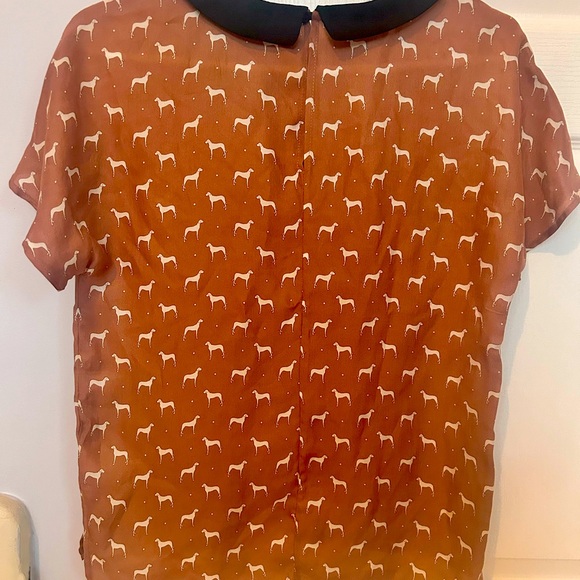 Zara top with dog print - Picture 2 of 2